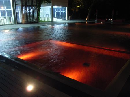 The red pool at night.